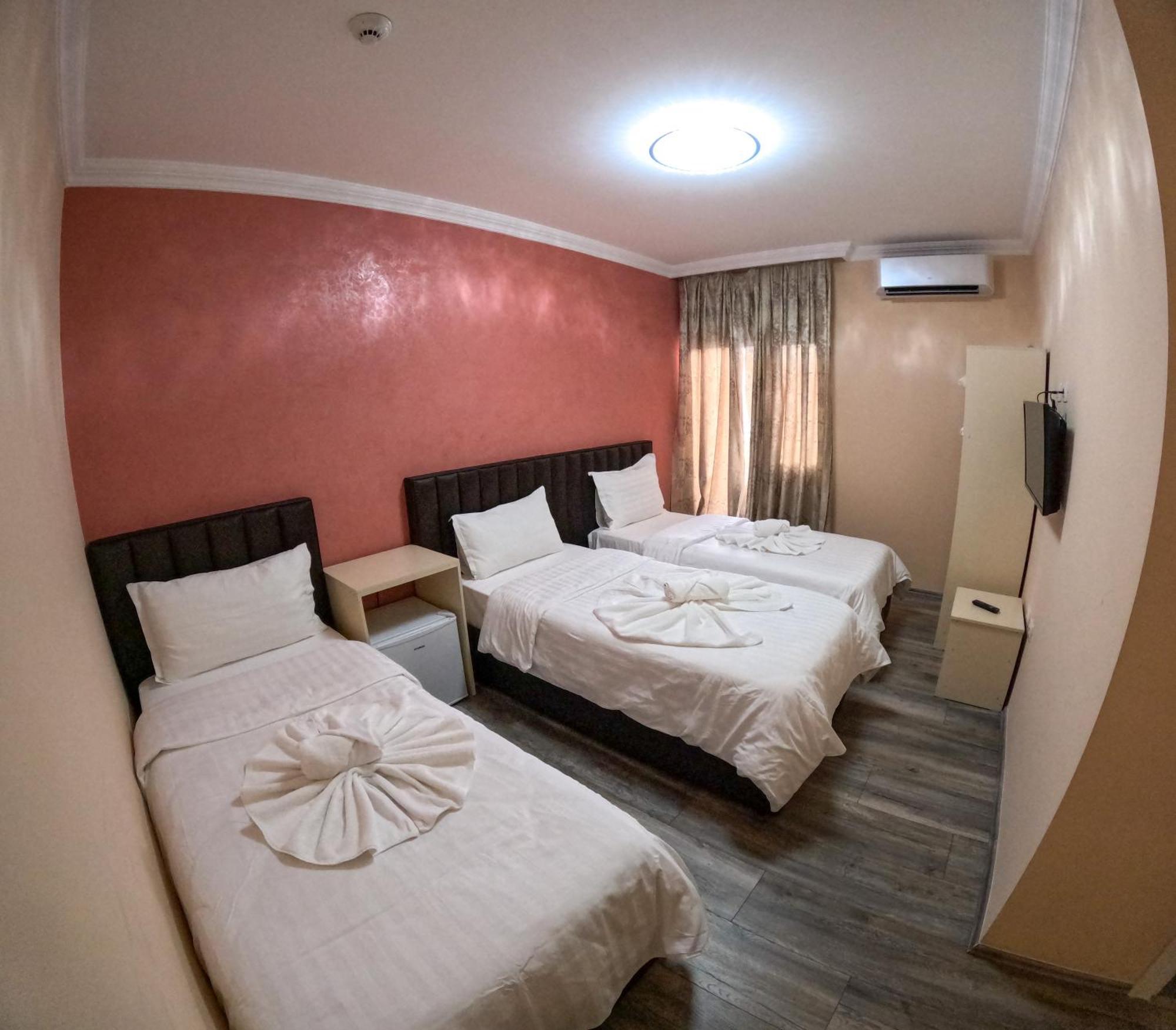 Buna Park Hotel Shkoder Ngoại thất bức ảnh