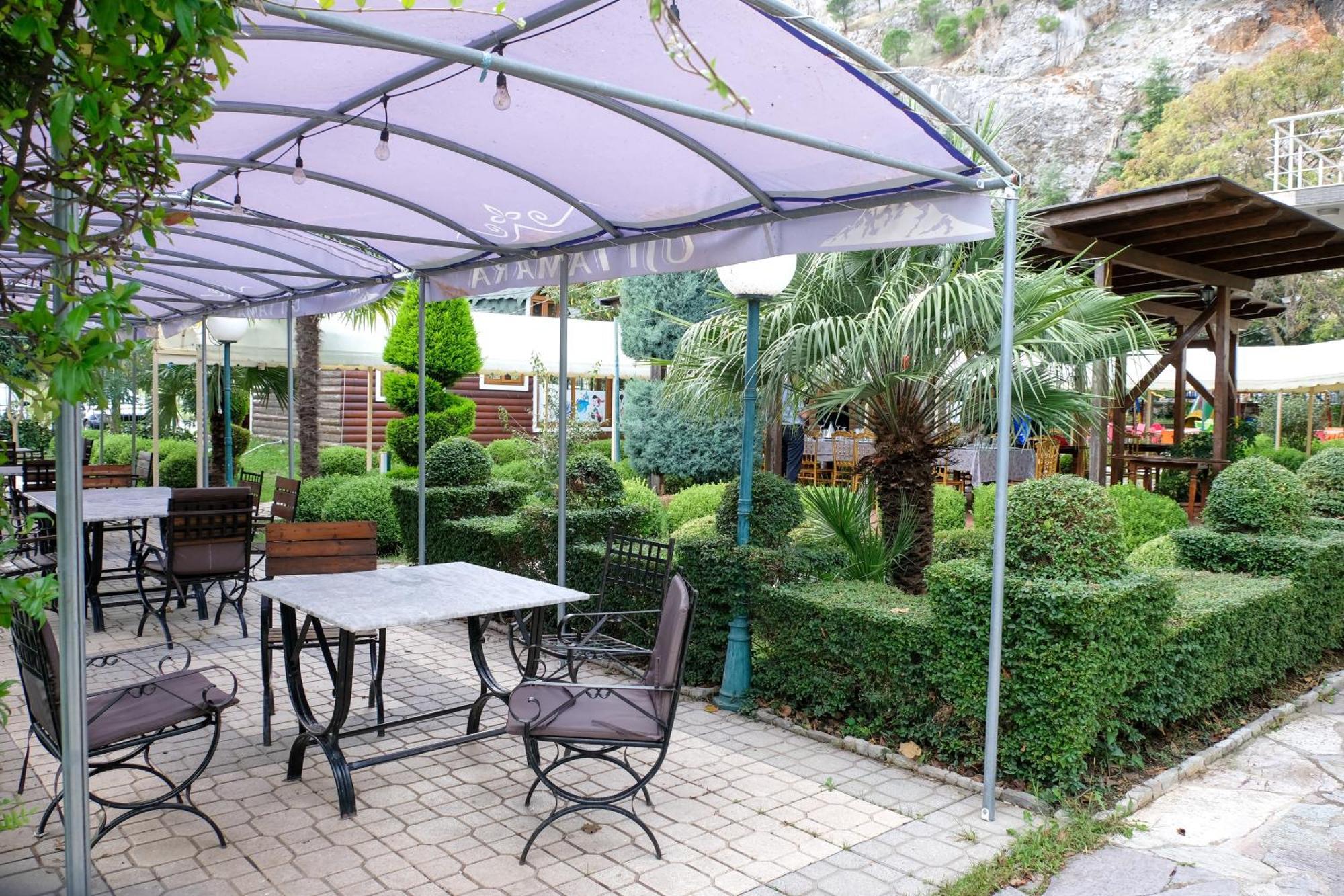 Buna Park Hotel Shkoder Ngoại thất bức ảnh