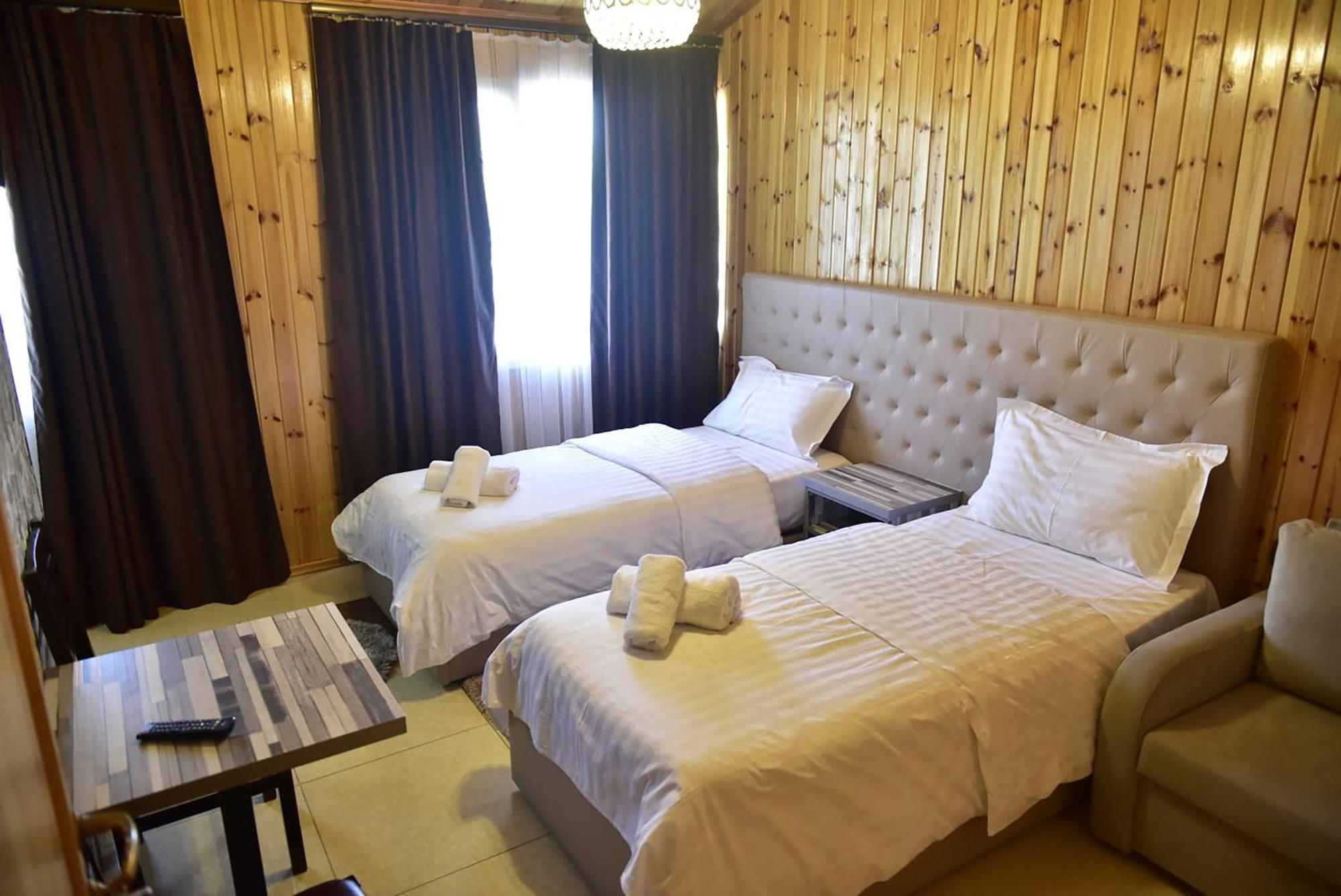 Buna Park Hotel Shkoder Ngoại thất bức ảnh